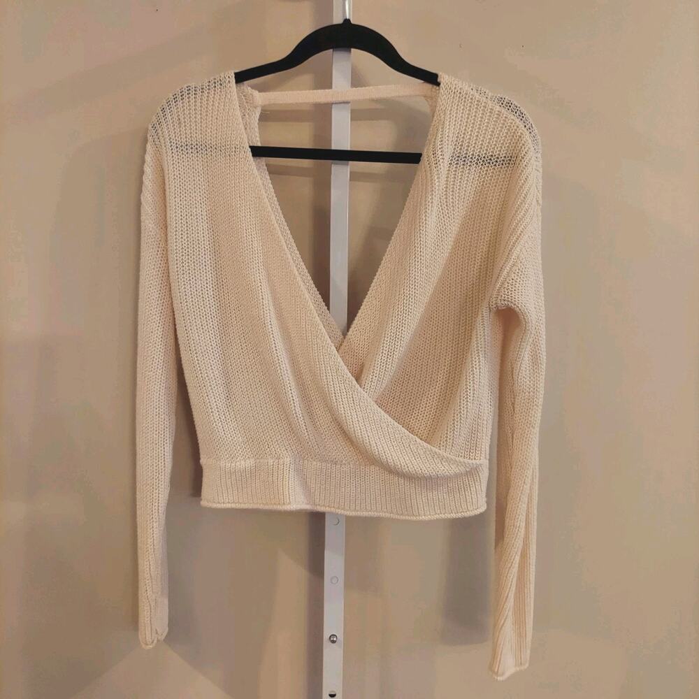 Forever 21 Double V-Neck Sweater Medium Ivory Ballet Core‎ Coquette Minimalist